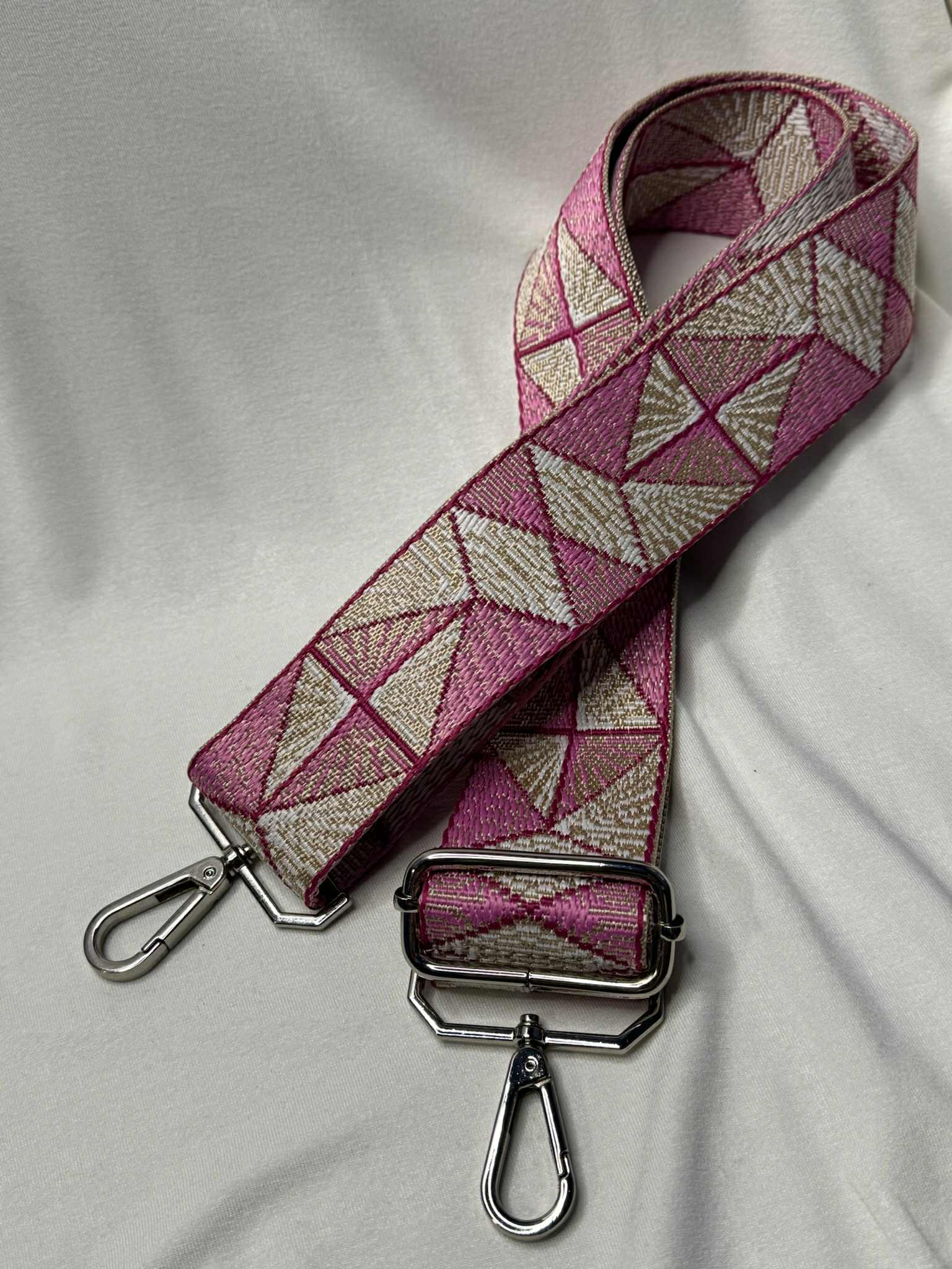 df663eff-aaec-4828-a4b3-b5145f0c24b8