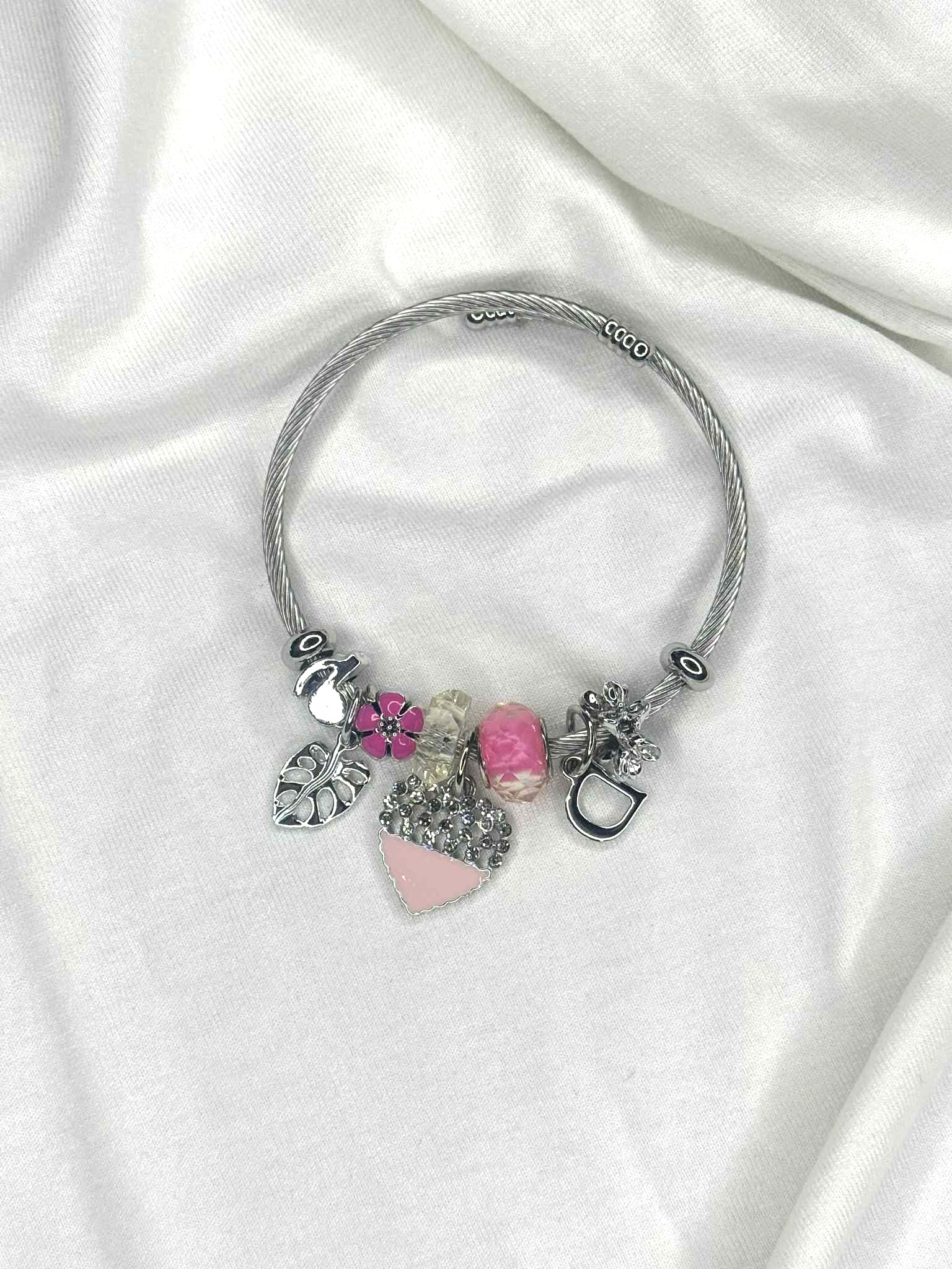 bd5f52e3-03db-49c0-b5da-654441077bec