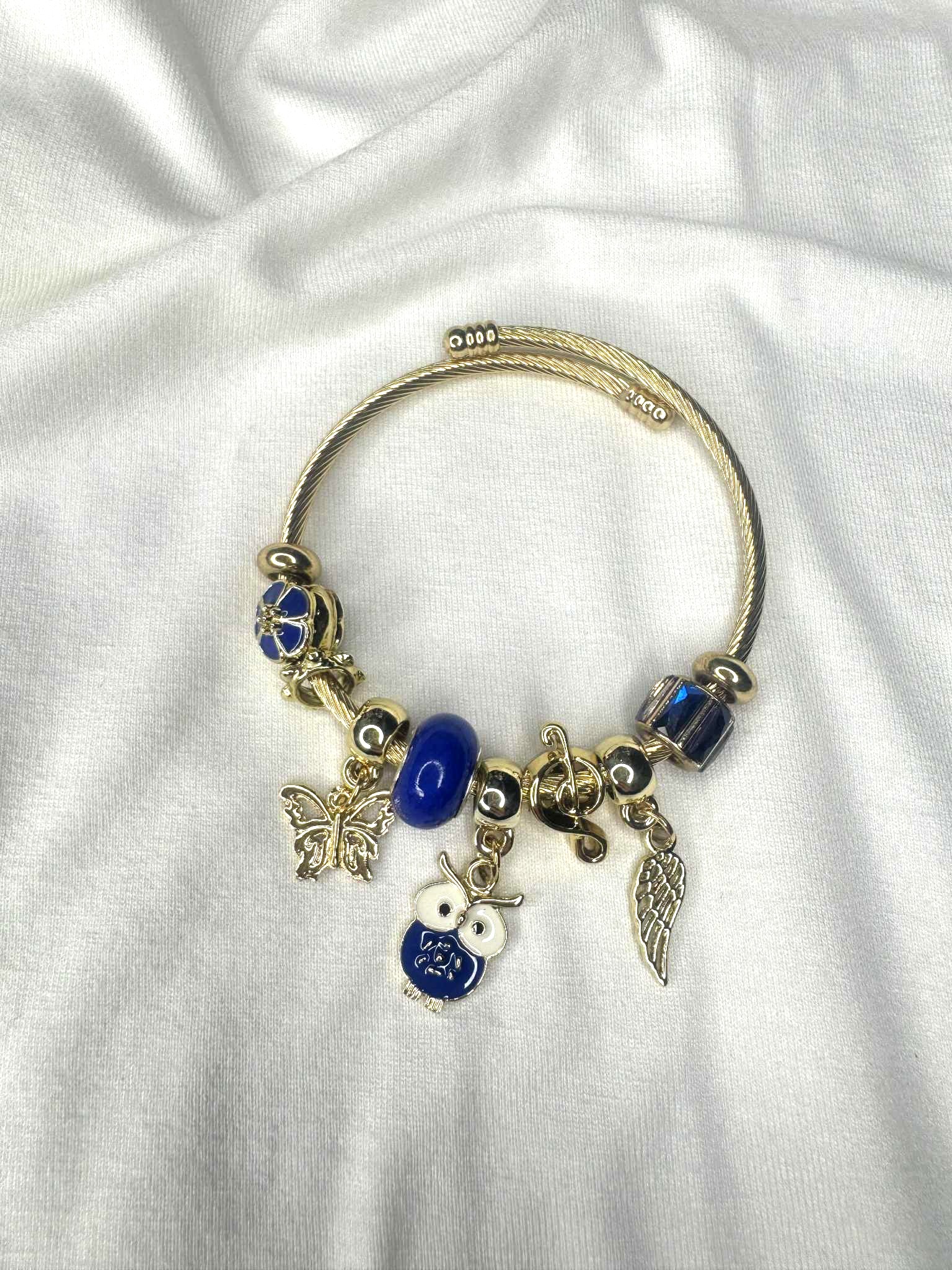 db6728fd-54c9-4dd1-a2cc-d5d092ab1182